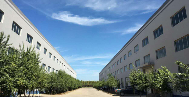 山东立辉重工有限公司工作环境公司靓丽的厂区环境