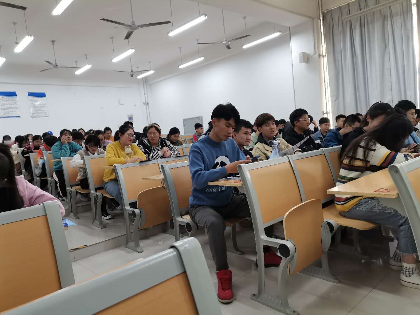 齐鲁人才网-齐鲁工业大学菏泽校区讲座3