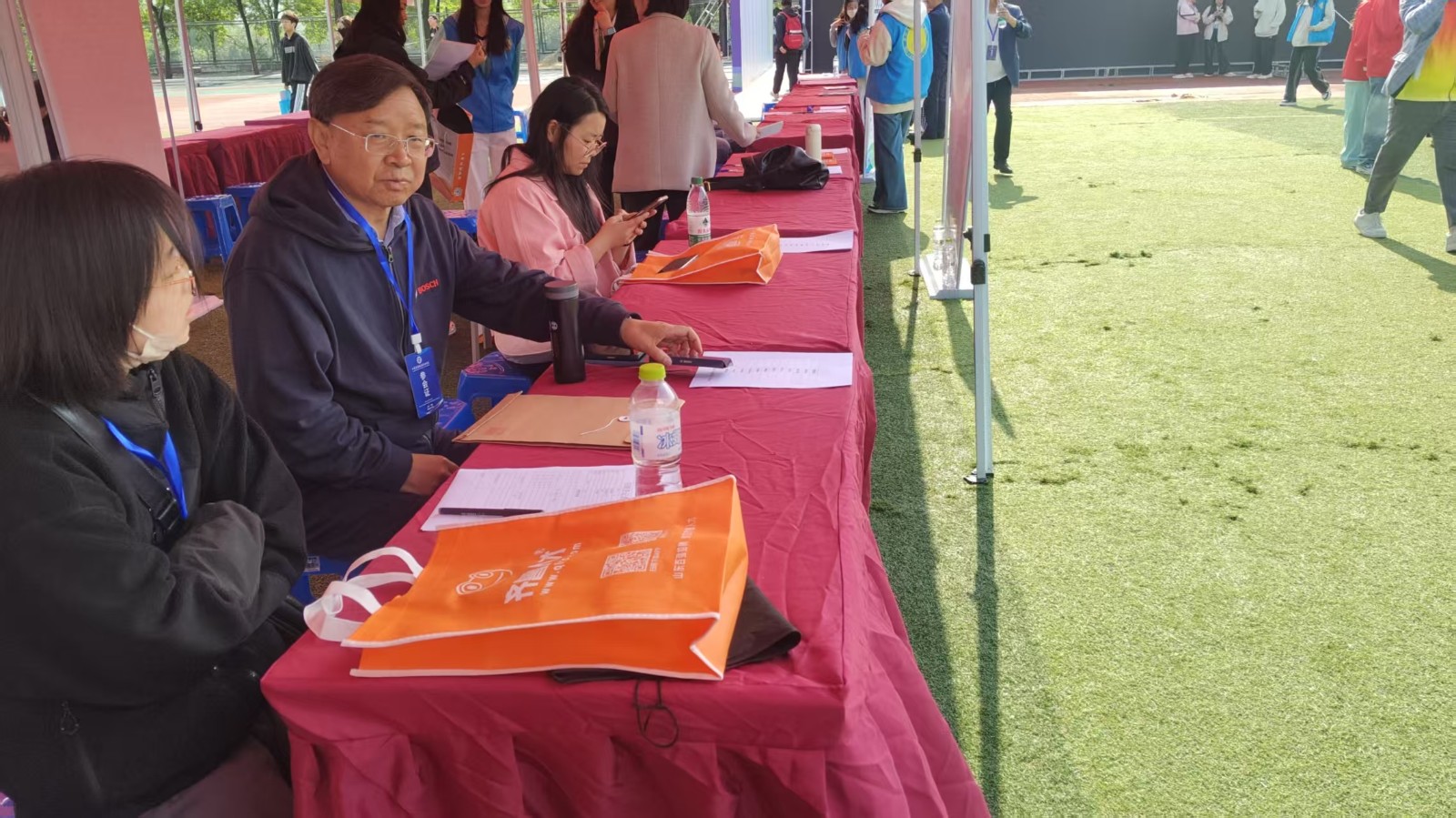 齐鲁人才网:“就选山东 职面未来”2025年 山东商业职业技术学院春季实习就业双选会成功举办！