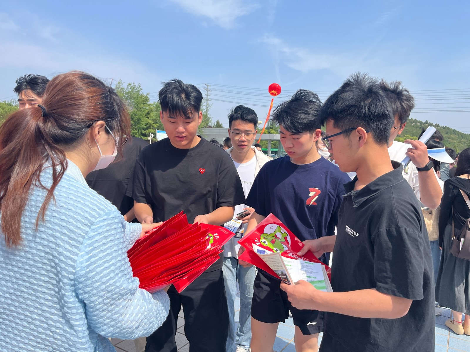 齐鲁人才网:“青春赋能 职引未来”济南职业学院2025届春季双选会火爆收官！