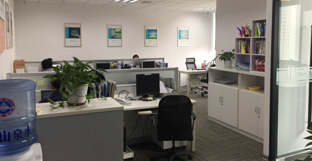 青岛市市北区维信小额贷款有限公司工作环境办公2