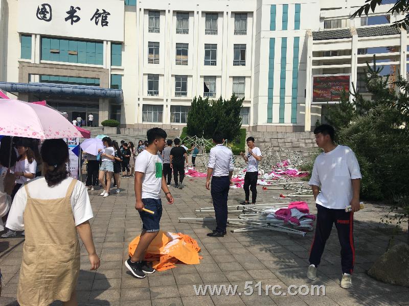 6月14日，泰山职业技术学院实习生专场招聘会火热进行中……