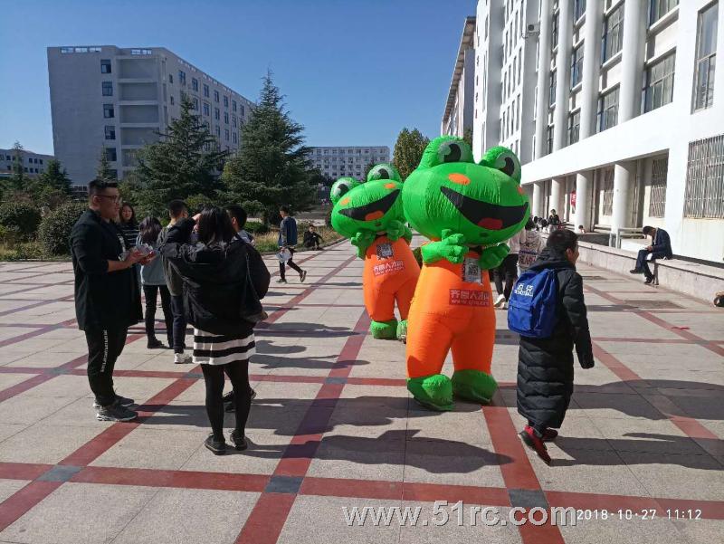 青岛工学院2018年秋季校园双选会正在进行中