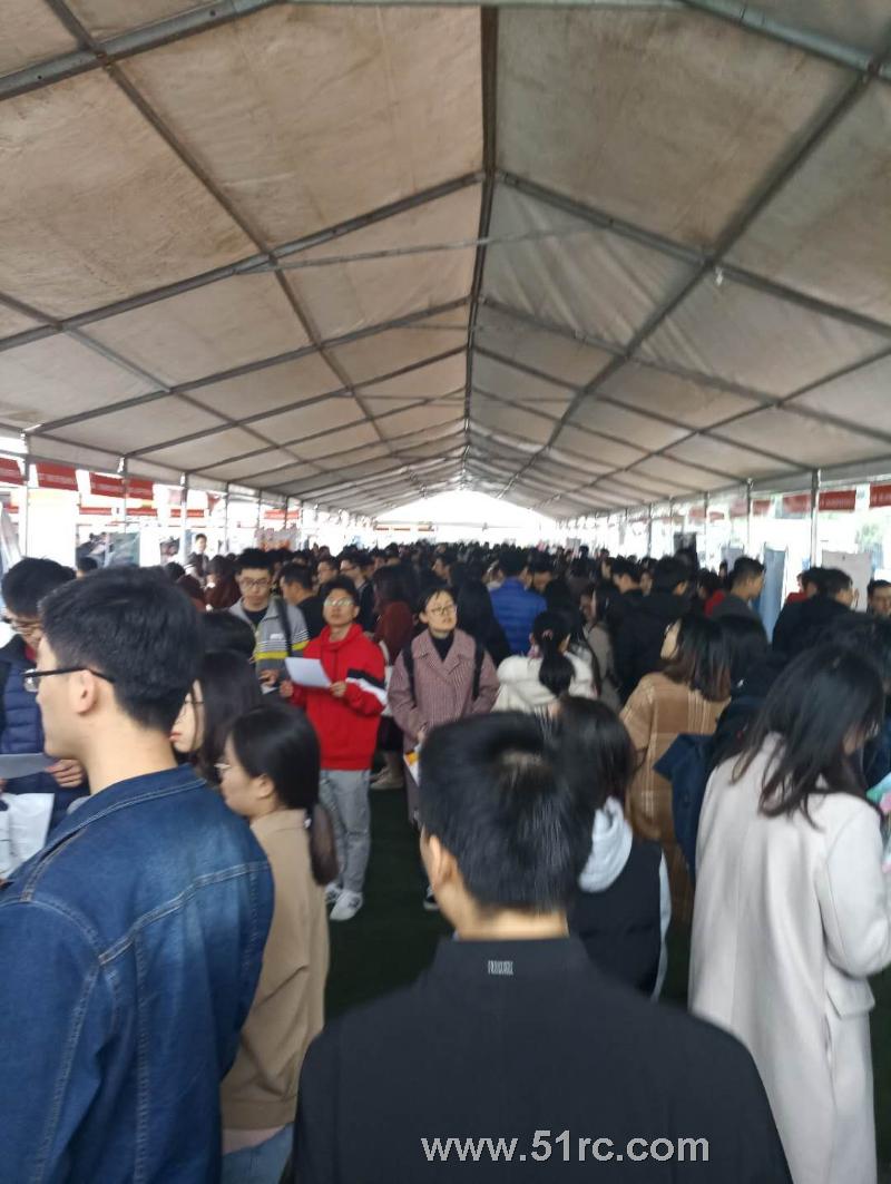 3月29日，山东财经大学2019年春季双选会火热进行中～