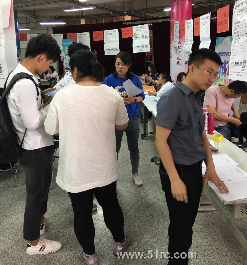 2019齐鲁人才网首场校园专场招聘会在山东科技大学青岛校区隆重举行！