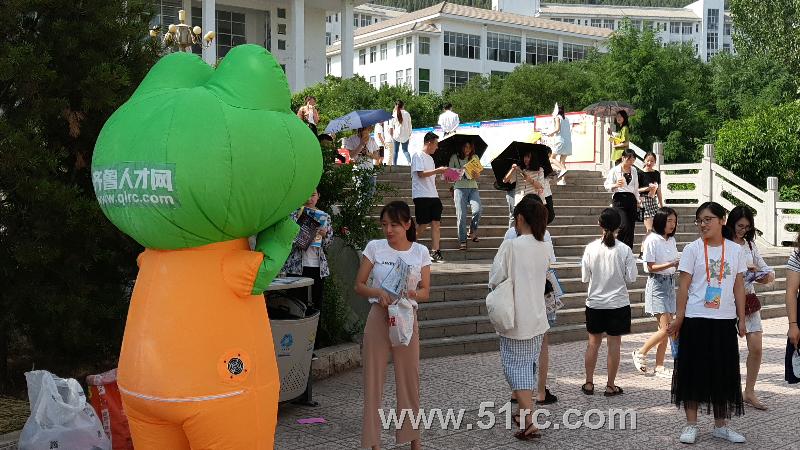 2019年潍坊工程职业学院就业实习校园双选会盛大举行