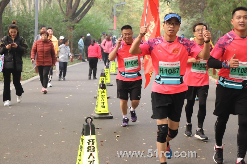 2019济南12小时超级马拉松在“天然氧吧”济南森林公园活力开跑！