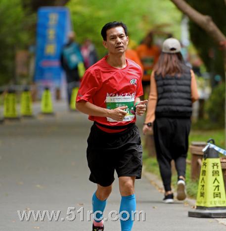 2019济南12小时超级马拉松在“天然氧吧”济南森林公园活力开跑！